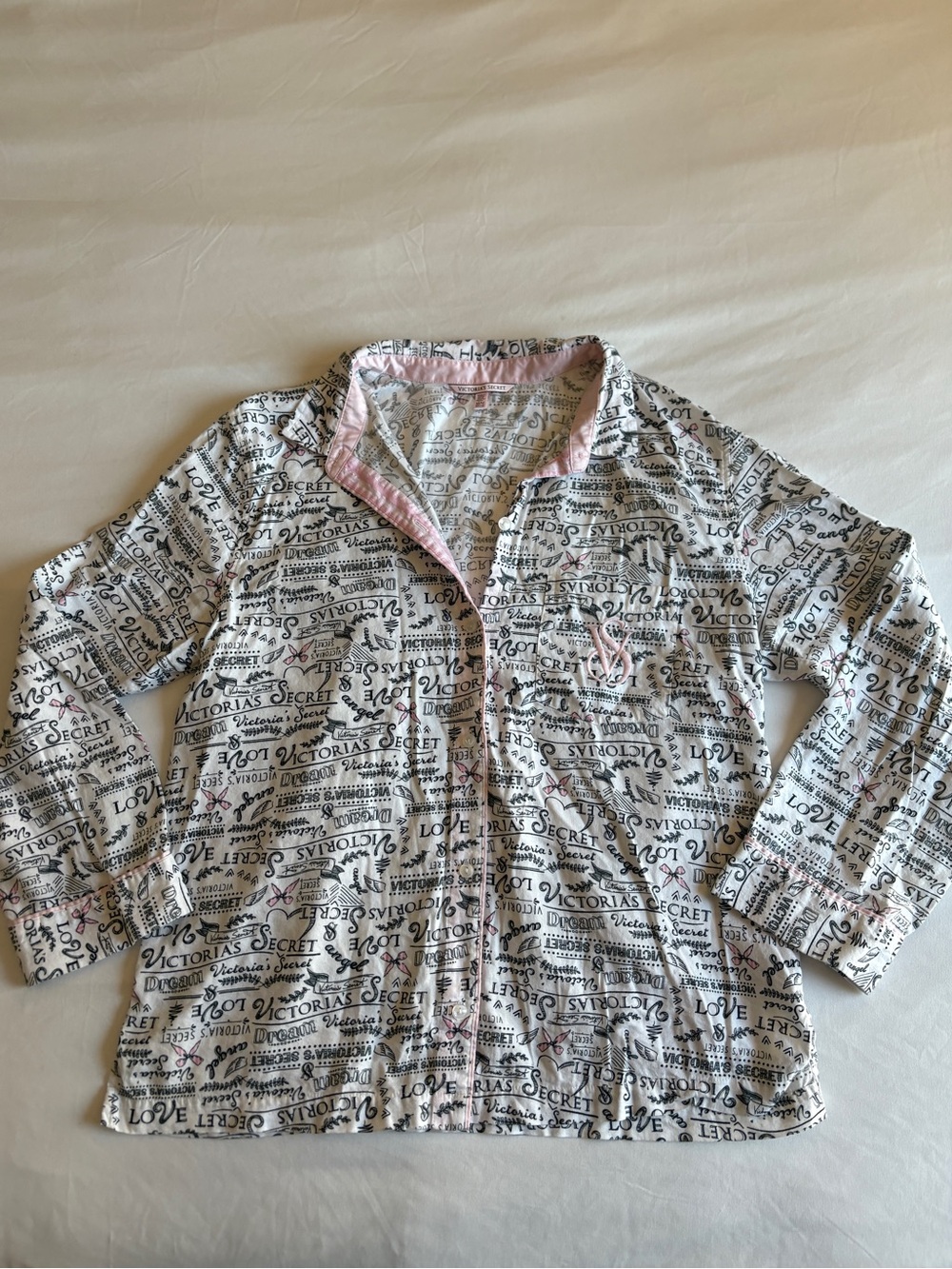 Victoria’s Secret Allover Logo Print Pajama Top Button Up Sleepwear Y2K Cozy